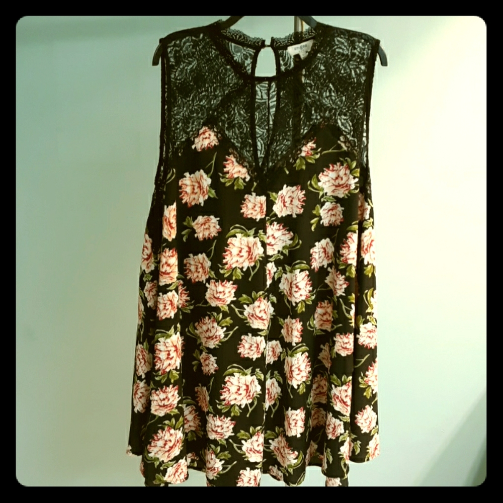 Sleeveless dress